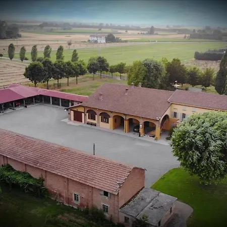 Cascina Merlanetta بيت للعطل *